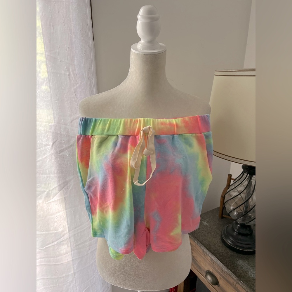 NWOT Pink Lily Tie-Dye shorts